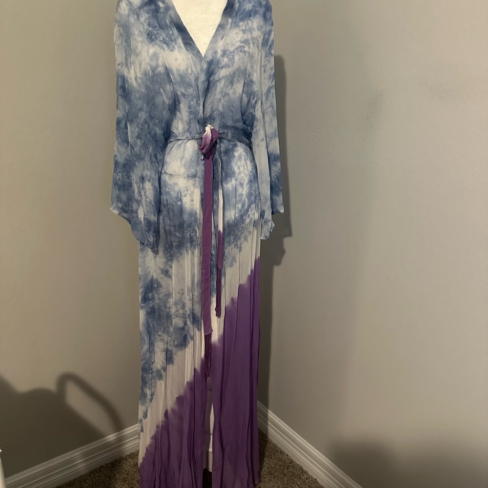 Three Bird Nest Blue and Purple Tie-Dye Cape